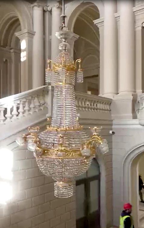 Лифты для люстр в консерваторию - г.Санкт-Петербург